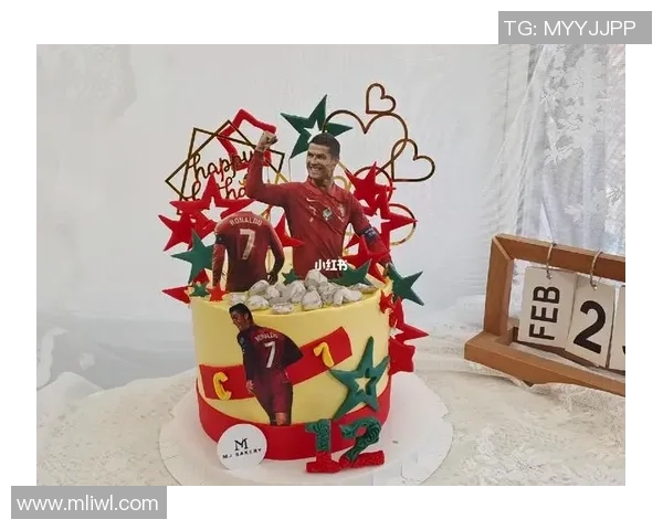 足球打蛋视频揭秘如何用足球创造惊艳的蛋糕艺术效果